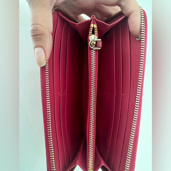 Prada Saffiano Continental Wallet - Picture 2 of 8